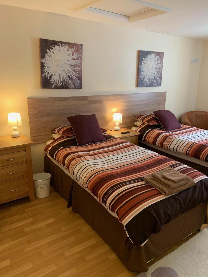 Bedrock Lodge Winterbourne Exteriör bild